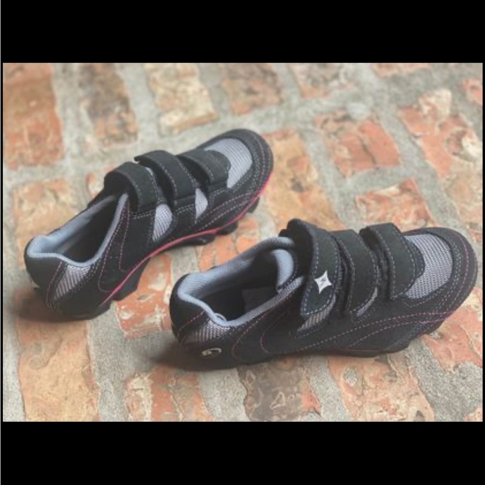 Cycling shoes